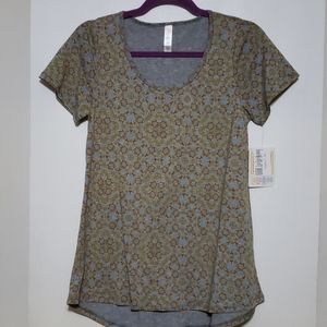 NWT LuLaRoe Classic T